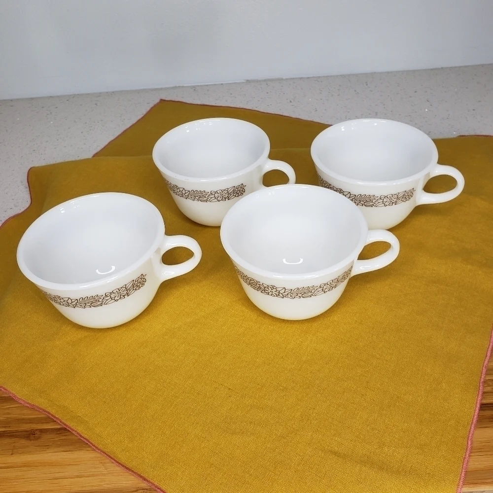 Corning Woodland Print Tea Coffee Cups Cottagecore Grannycore Vintage 1970s